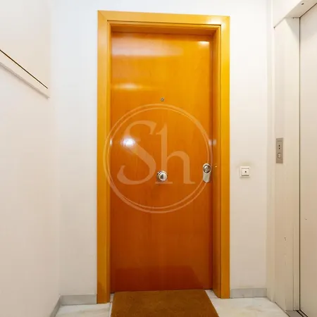 Lindo Cerca De Sagrada Familia Apartamento